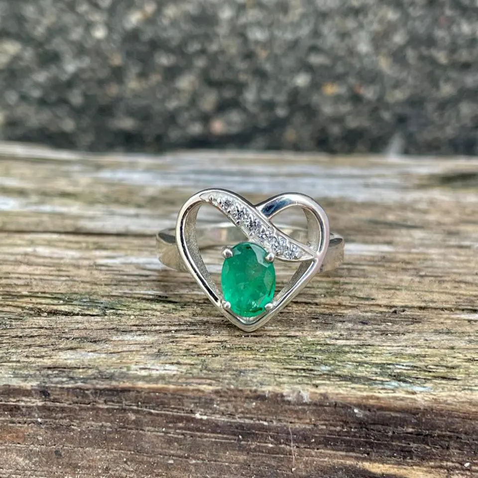 Natural Zambian Emerald Ring 92.5 Silver Sterling Ring- Vivid Green Oval Gemstone Ring- Vintage Style Heart Shaped Emerald Ring-Gift For Her - Image 3
