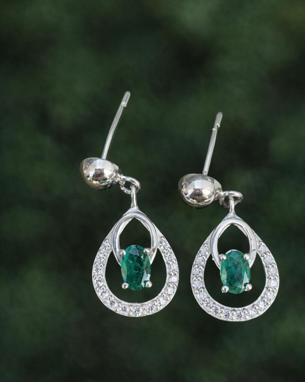 Natural Emerald Drop Earrings- 925 Sterling Silver Earrings- Geniune Green Emerald Earrings- Elegant Jewellery Gift For her - Image 3
