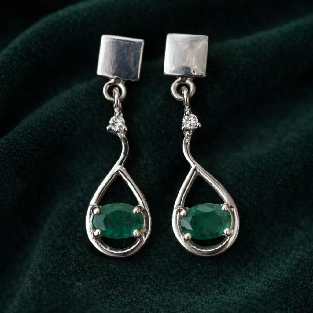 Natural Emerald Drop Earrings- 925 Sterling Silver Earrings- Oval Green Emerald Dangle Earrings- Minimalist Women's Jewellery- Gift For Her - Image 3
