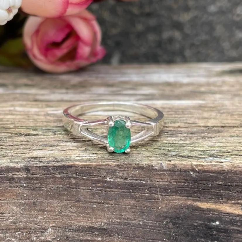 Natural Zambian Emerald Ring 925 Sterling Silver- Minimal Gemstone Jewellery- Oval Cut Gemstone Ring- May Birthstone Ring- Gift For Her - Image 3