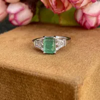 92.5 Sterling Silver Ring With Natural  Zambian Emerald -May Birthstone Ring -Elegant Minimalist Emerald Ring-Engagement Ring -Gift For Her