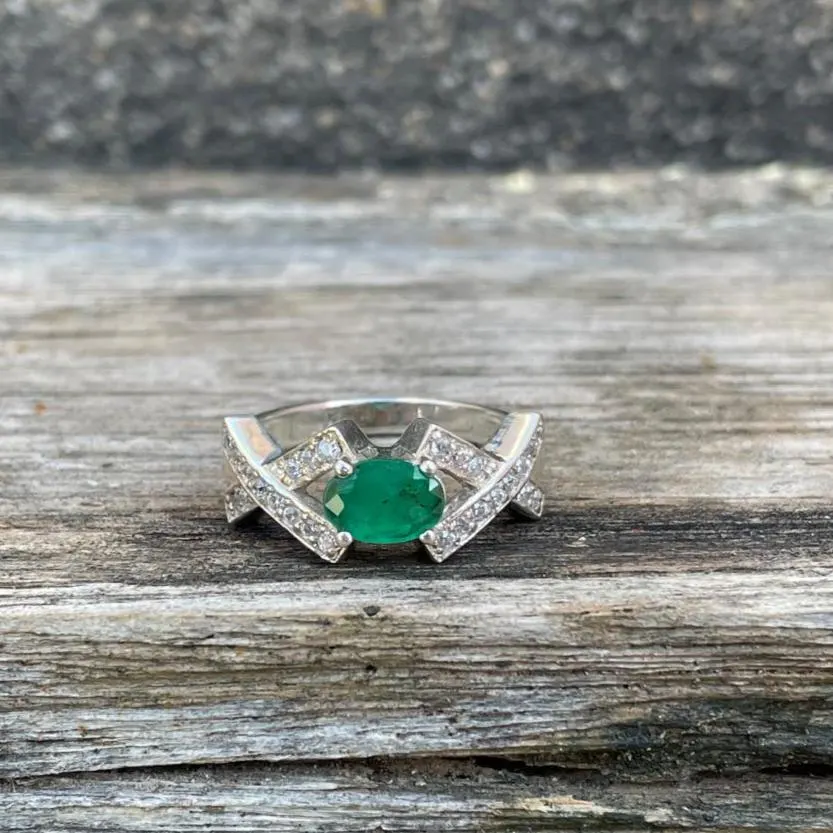 Natural Zambian Emerald Ring-925 Sterling Silver ring- Vintage Style Oval Emerald Ring- Elegant Engagement Promise Ring- Minimalist Ring - Image 3