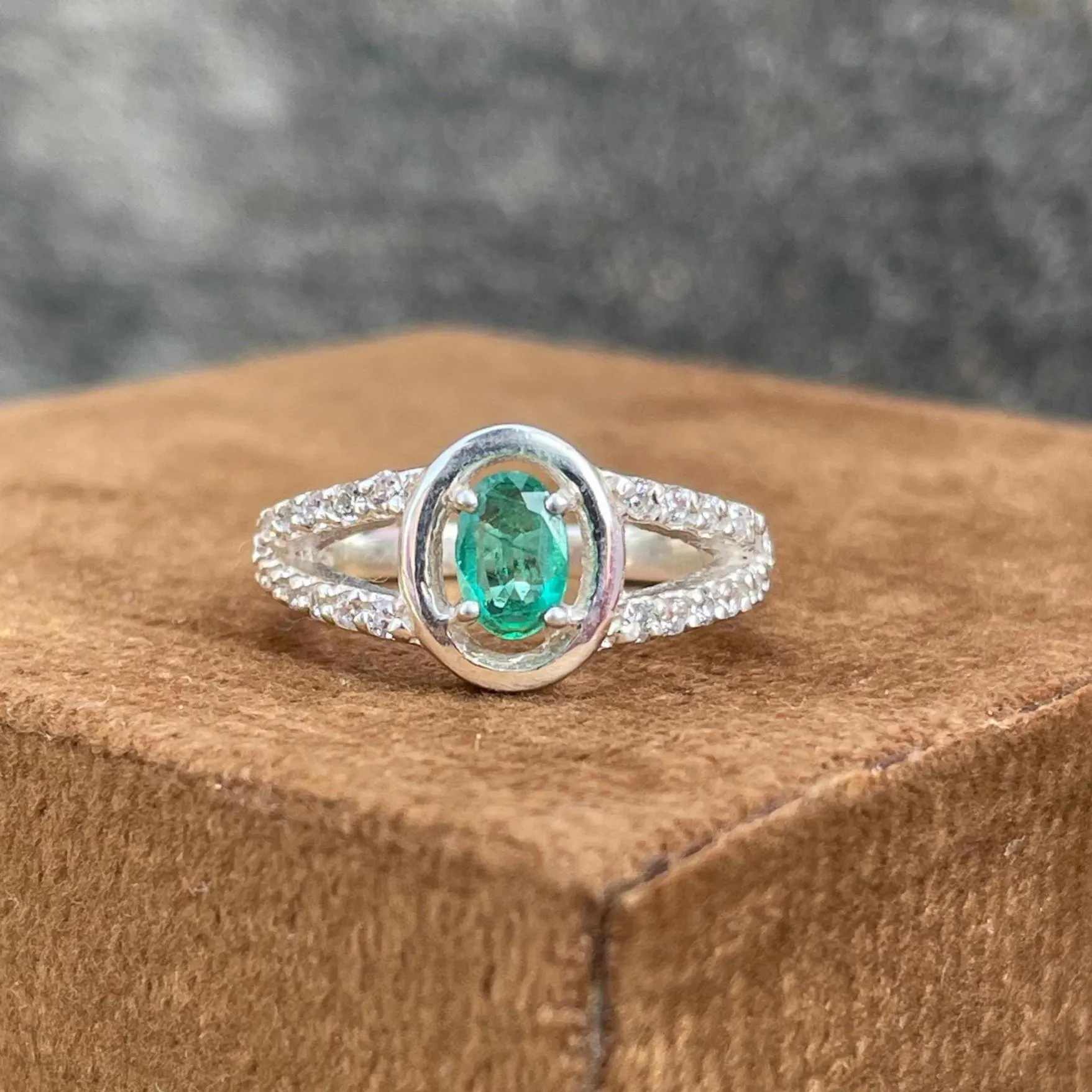 Natural Zambian Emerald Ring 925 Sterling silver Ring- Oval Emerald Ring- May Birthstone Jewellery- Vintage Inspired Engagement Ring - Image 3